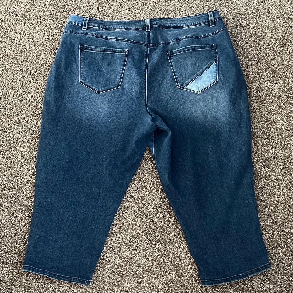 Lane Bryant Women's Dark and Light Blue Cropped Capri Jeans Patchwork Size 23 - Picture 4 of 5